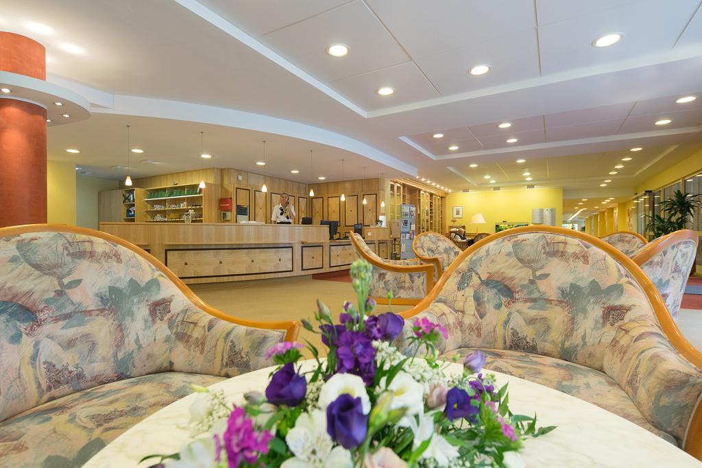 Gda Hotel Neustadt an der Weinstraße Buitenkant foto